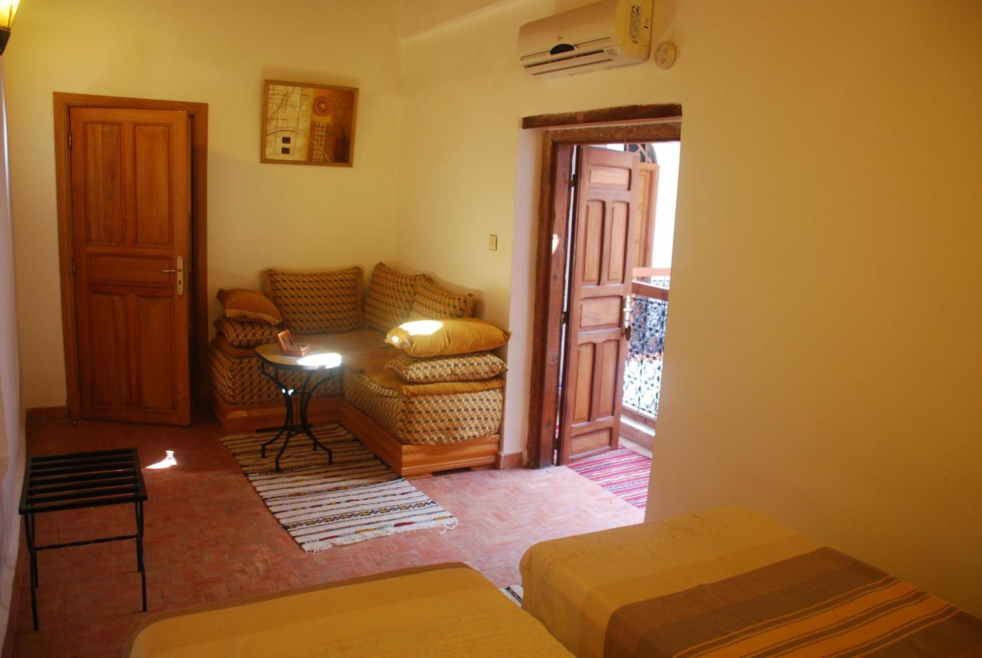 Riyad Al Atik Hotel Fez Bagian luar foto
