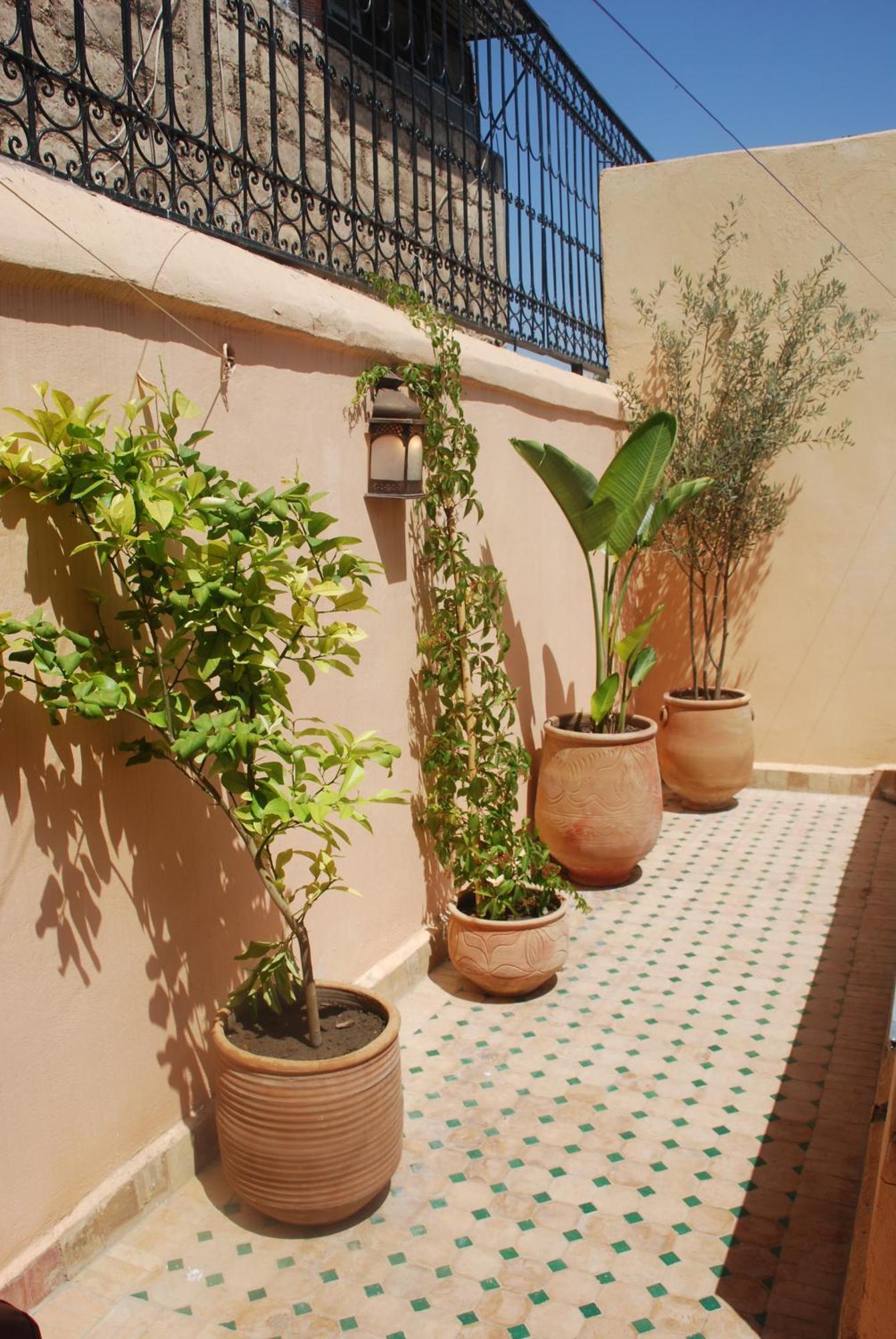 Riyad Al Atik Hotel Fez Bagian luar foto