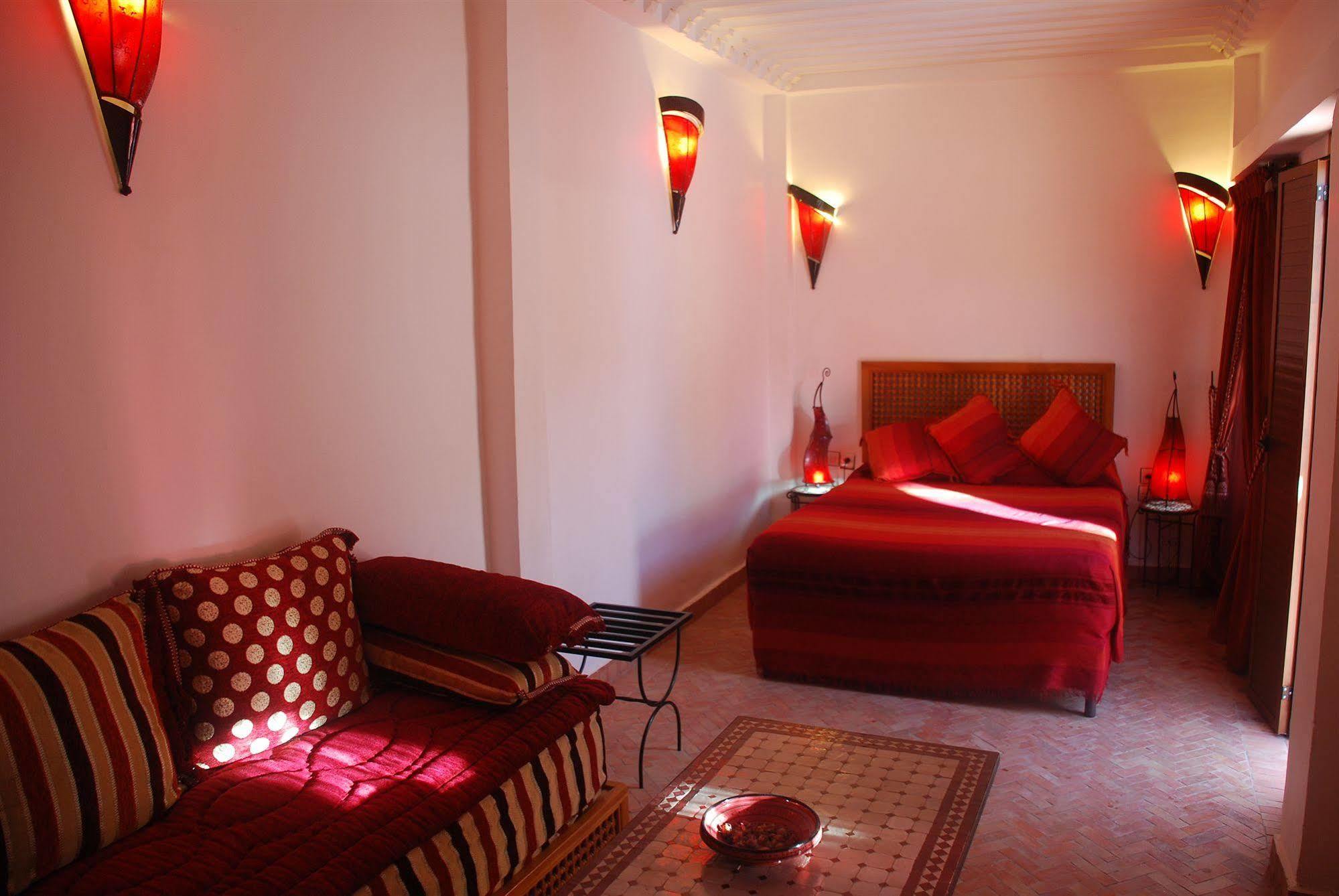 Riyad Al Atik Hotel Fez Bagian luar foto