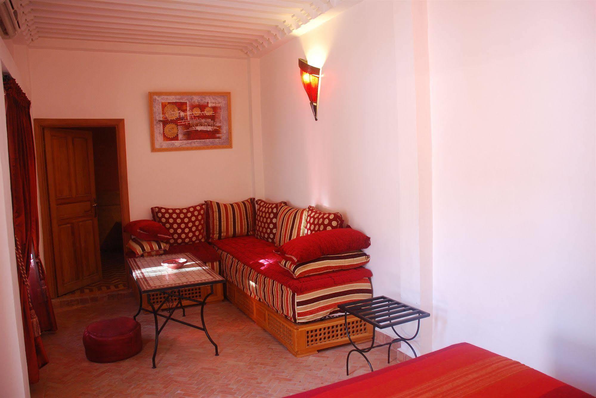 Riyad Al Atik Hotel Fez Bagian luar foto