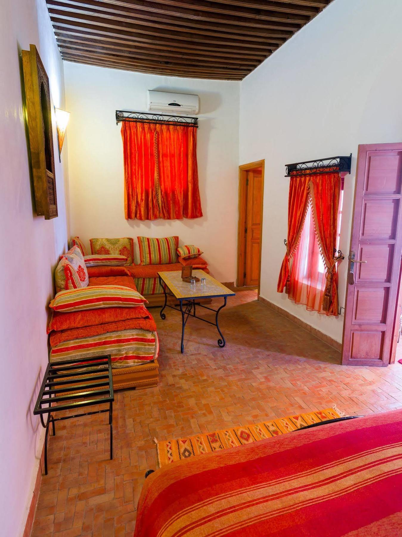 Riyad Al Atik Hotel Fez Bagian luar foto